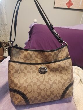 Like New Coach Leather Peyton Convertible Hobo